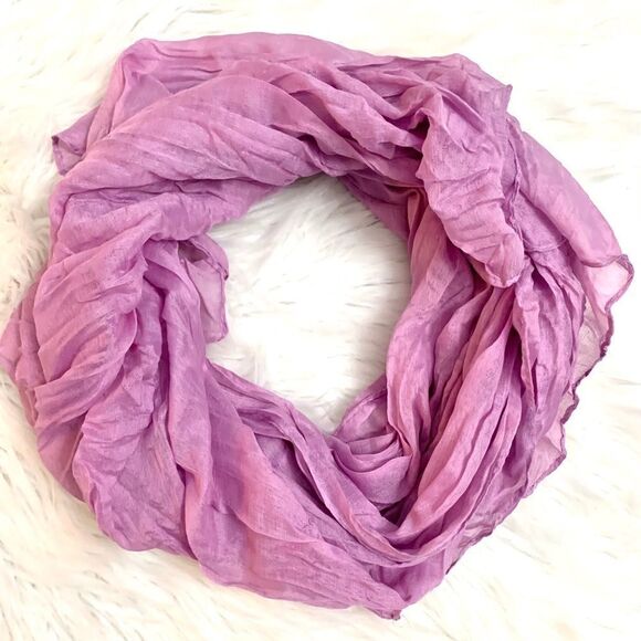 Beautiful Lavender Crinkle scarf - Picture 1 of 2